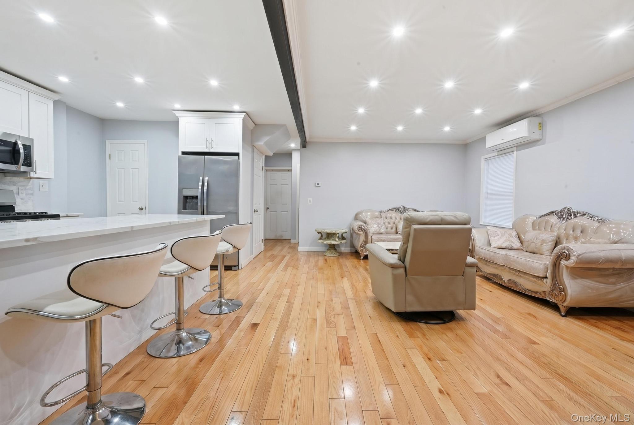 Single Family 113th Drive Queens, NY 11429, MLS-993019-4