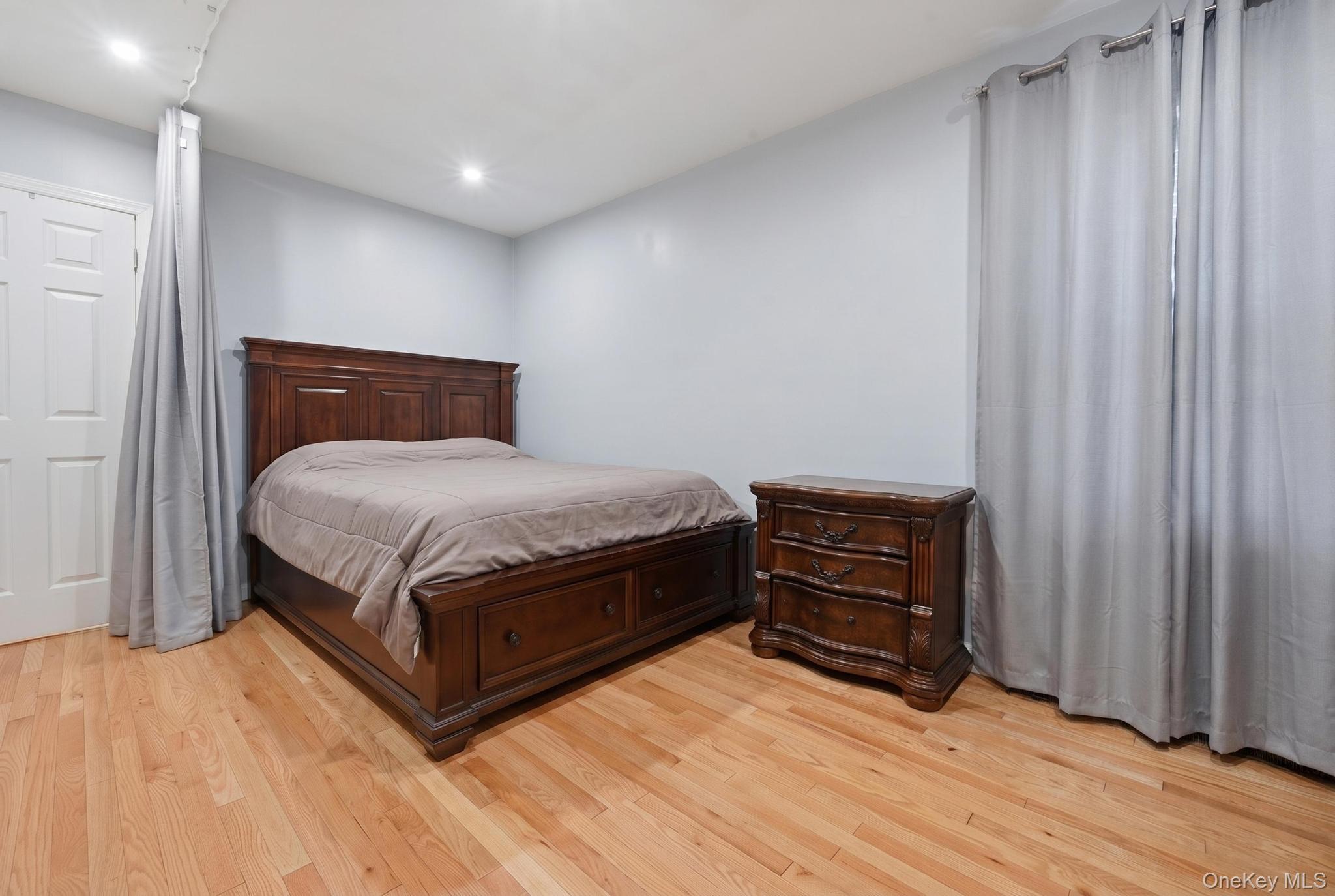 Single Family 113th Drive Queens, NY 11429, MLS-993019-6