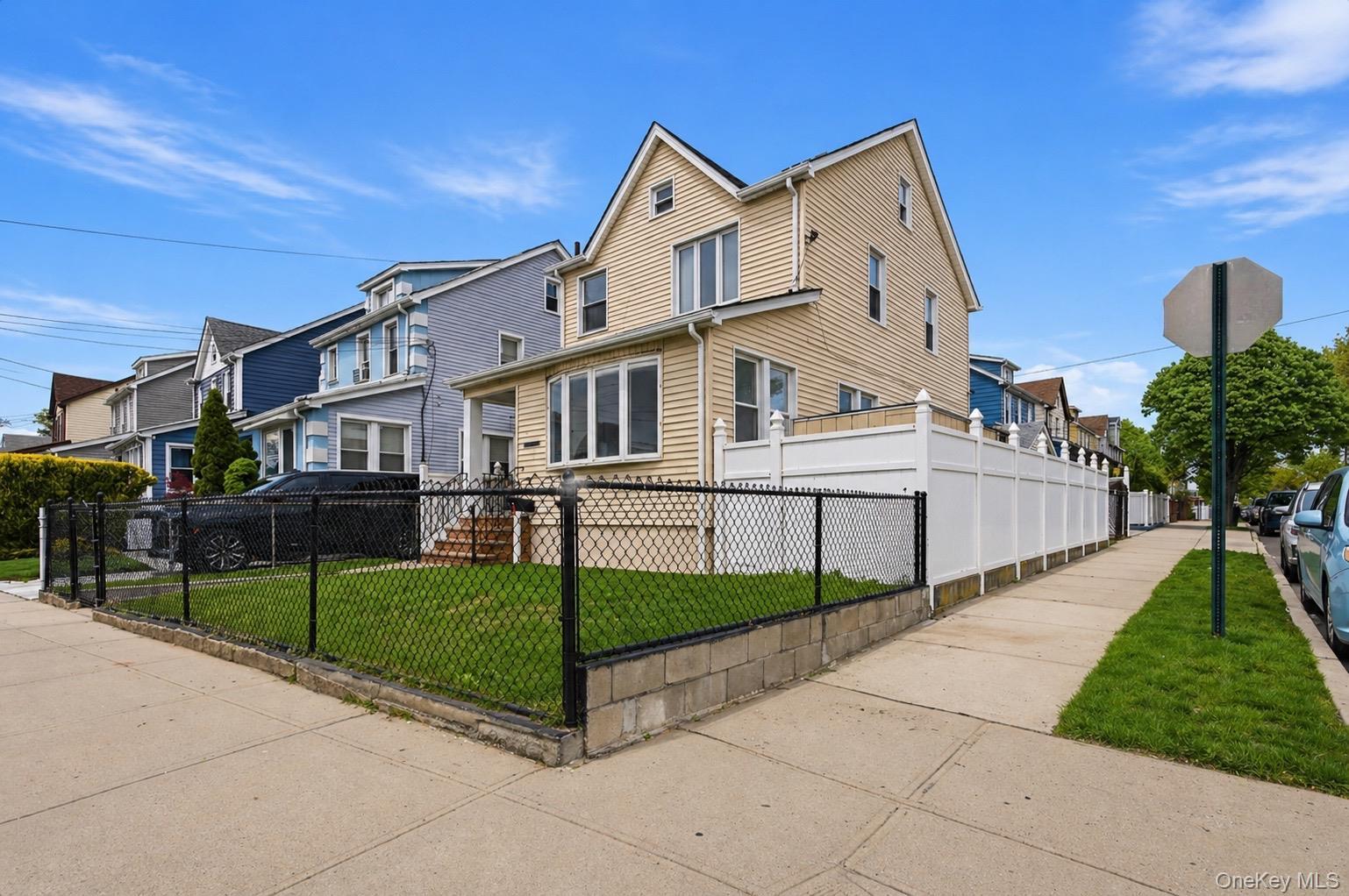 Single Family 147th Queens, NY 11413, MLS-993074-30