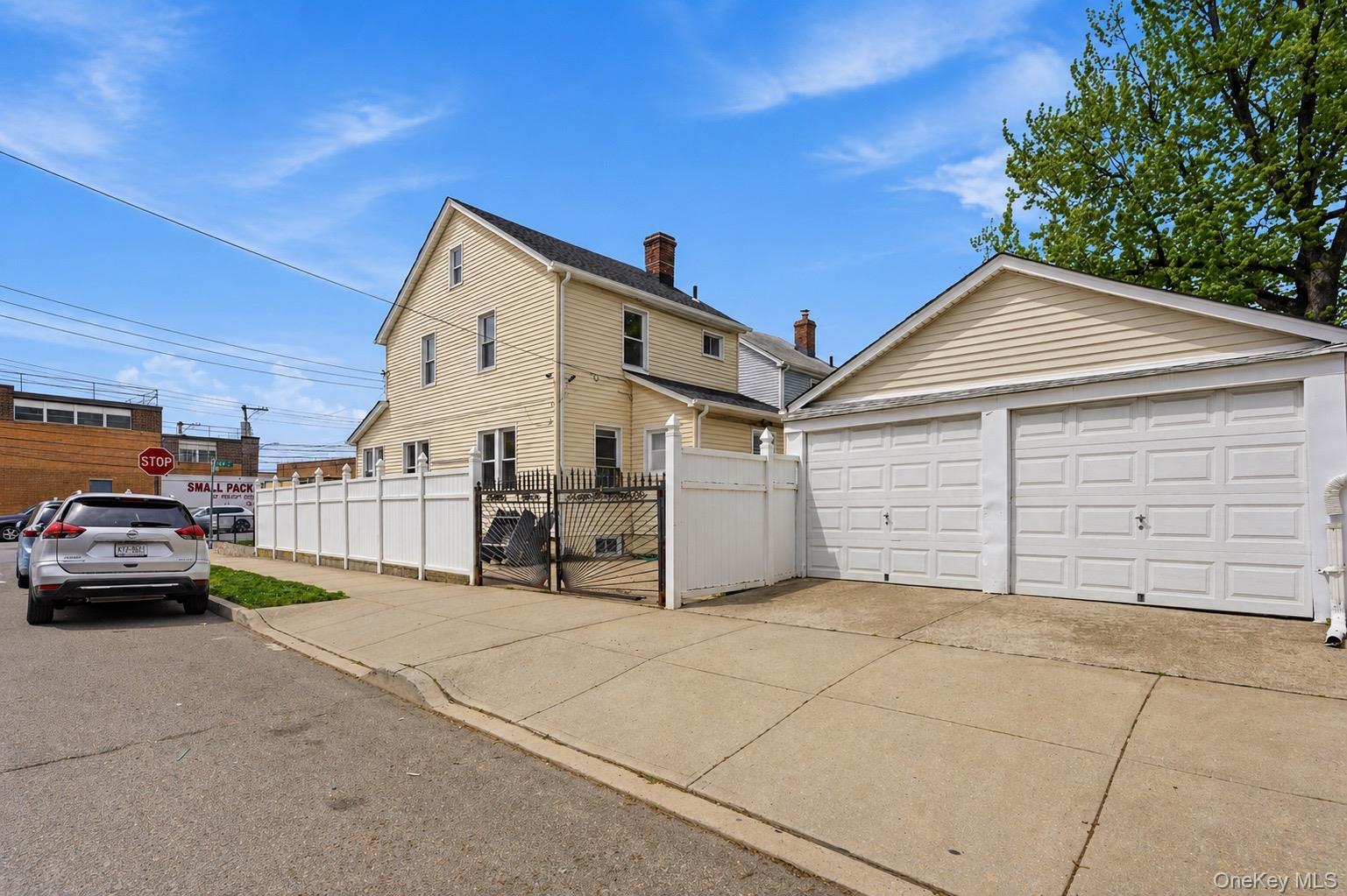 Single Family 147th Queens, NY 11413, MLS-993074-32