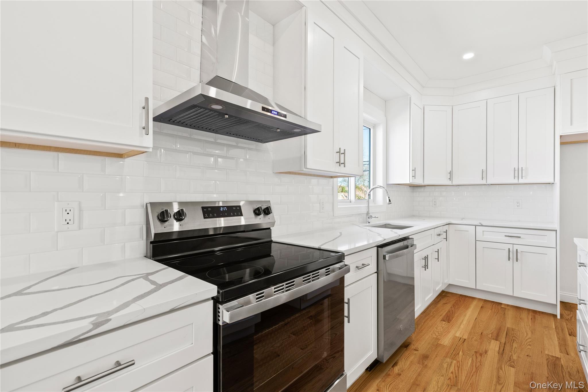 Single Family Annadale  Staten Island, NY 10312, MLS-993080-16