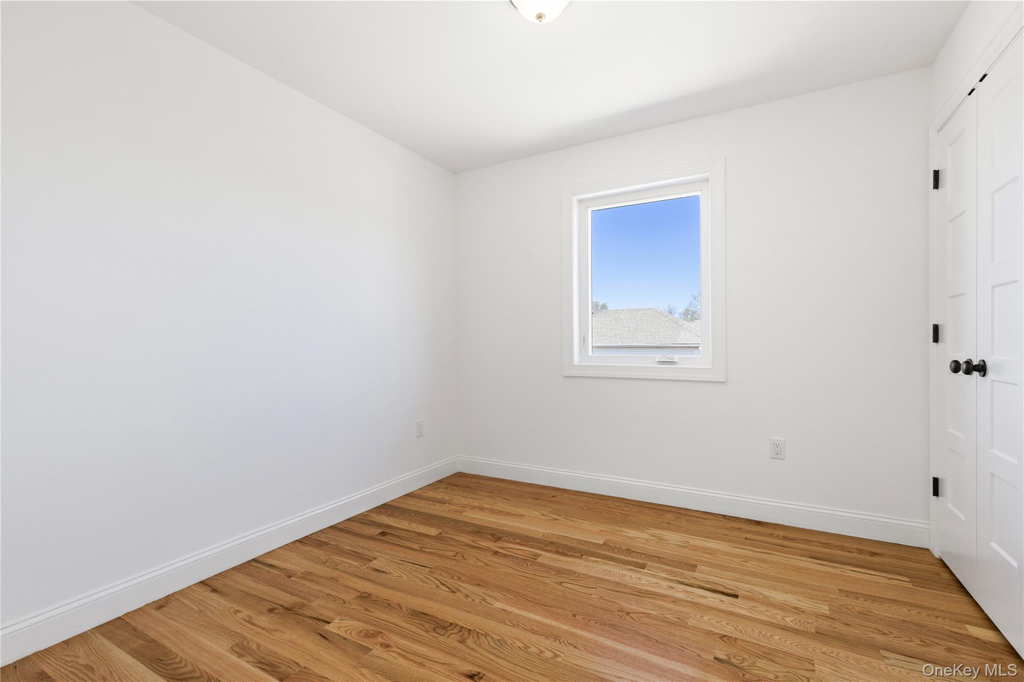 Single Family Annadale  Staten Island, NY 10312, MLS-993080-24