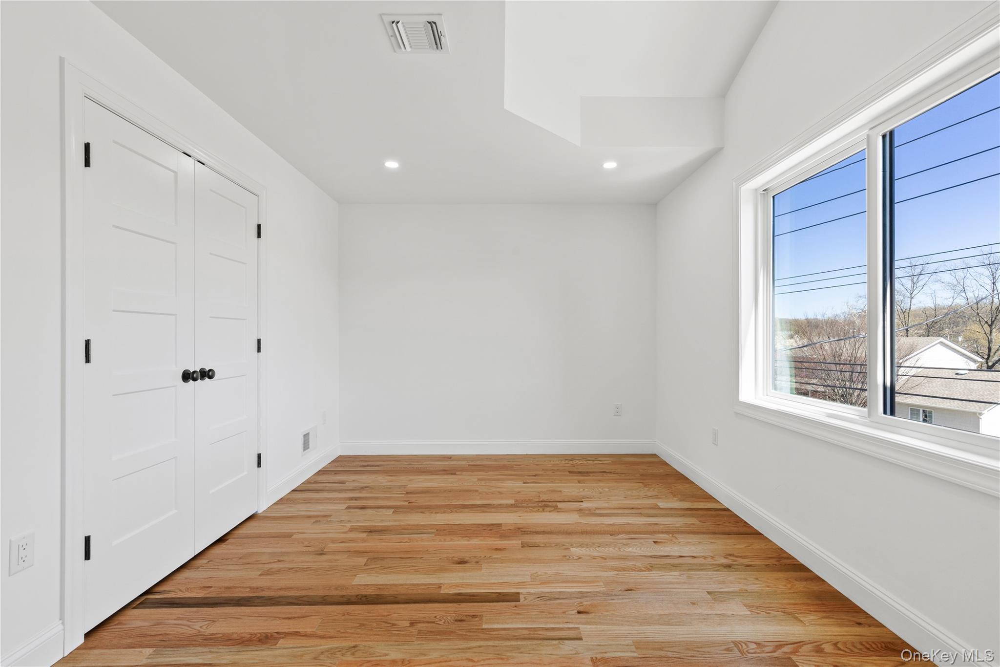 Single Family Annadale  Staten Island, NY 10312, MLS-993080-26