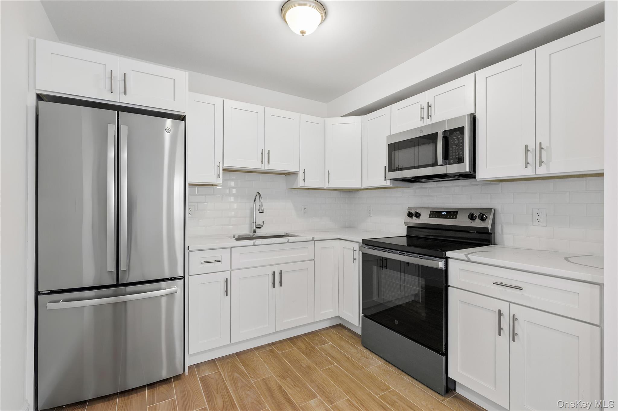 Single Family Annadale  Staten Island, NY 10312, MLS-993080-38