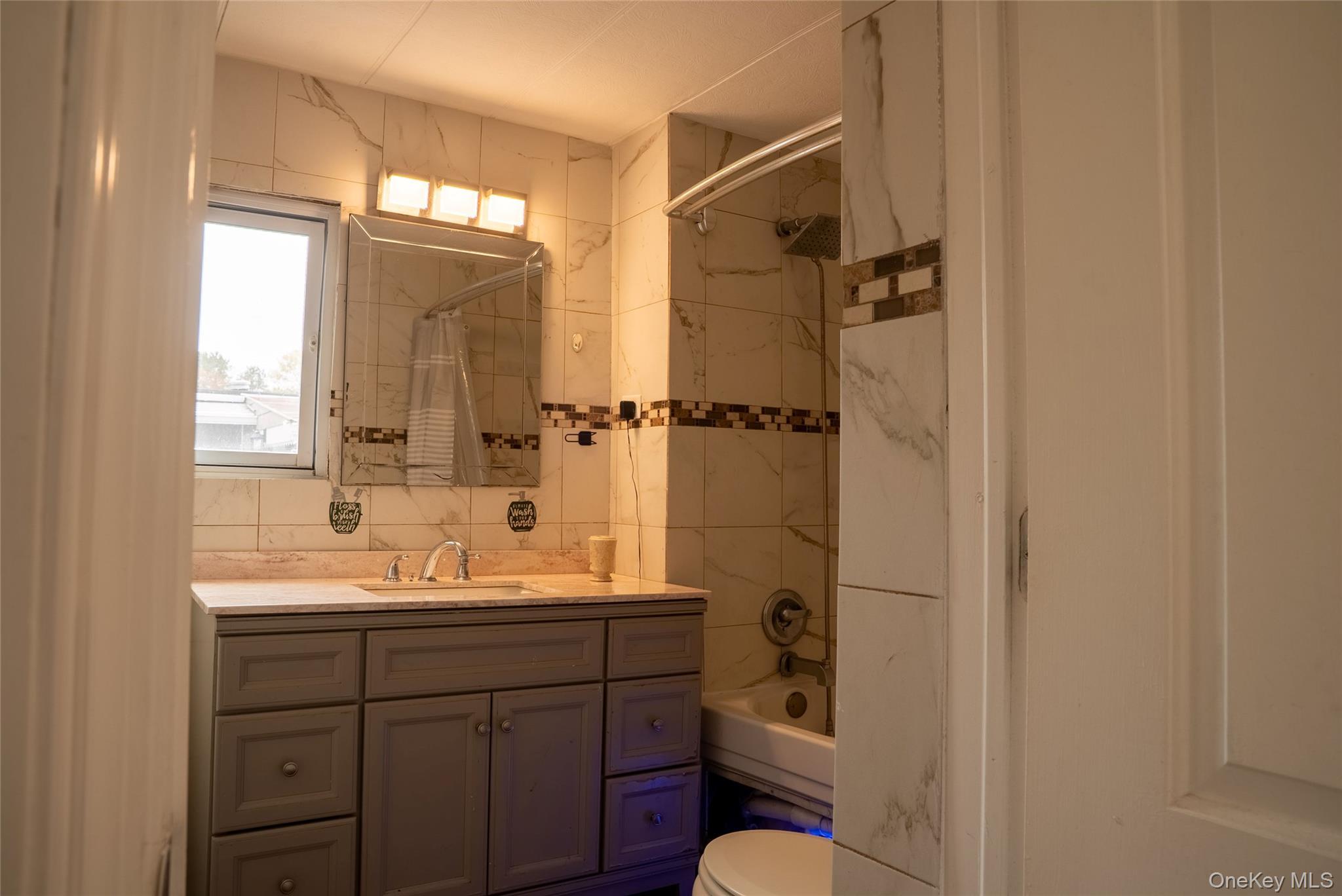 Single Family Minuteman  Suffolk County, NY 11716, MLS-993146-13