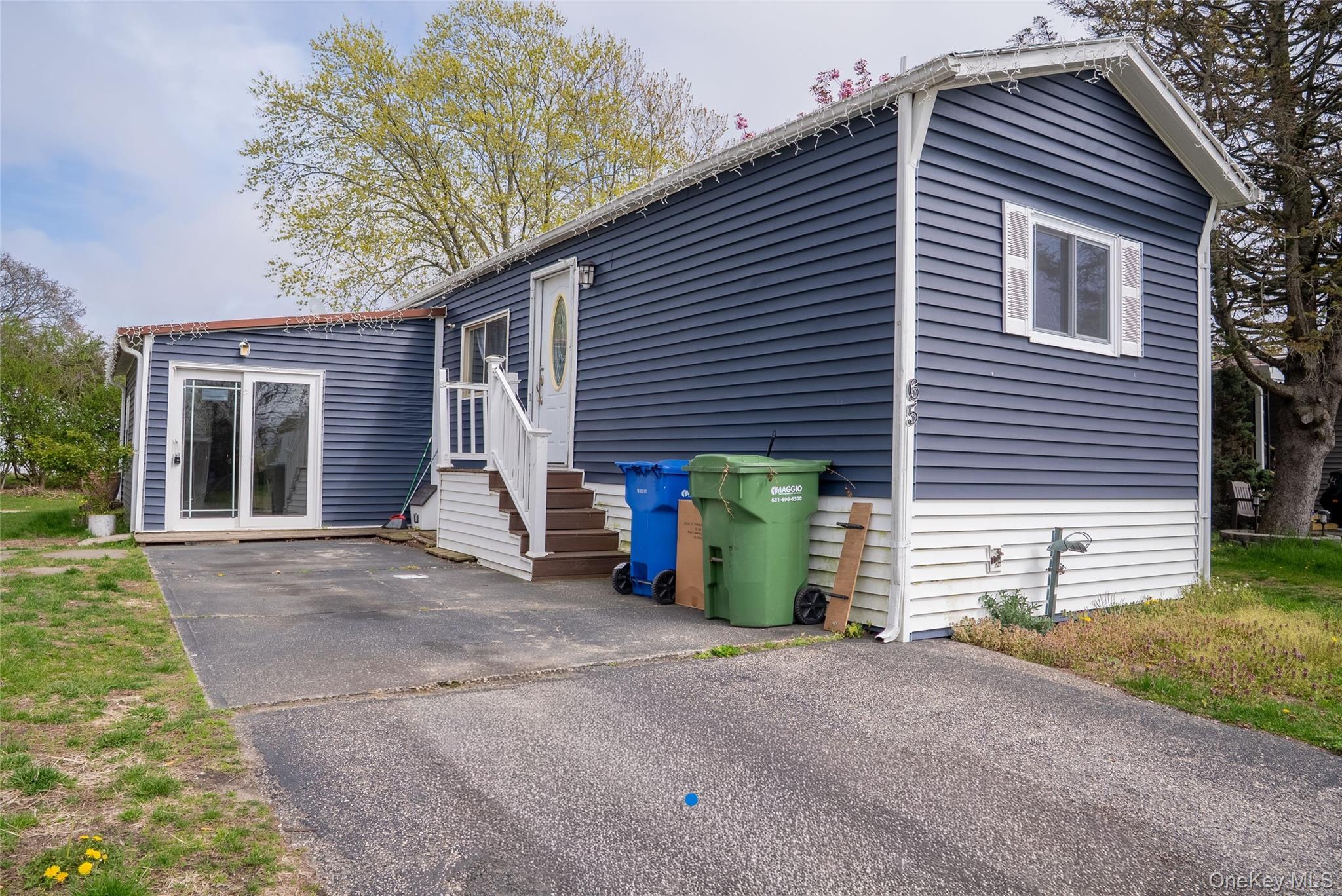Single Family Minuteman  Suffolk County, NY 11716, MLS-993146-17