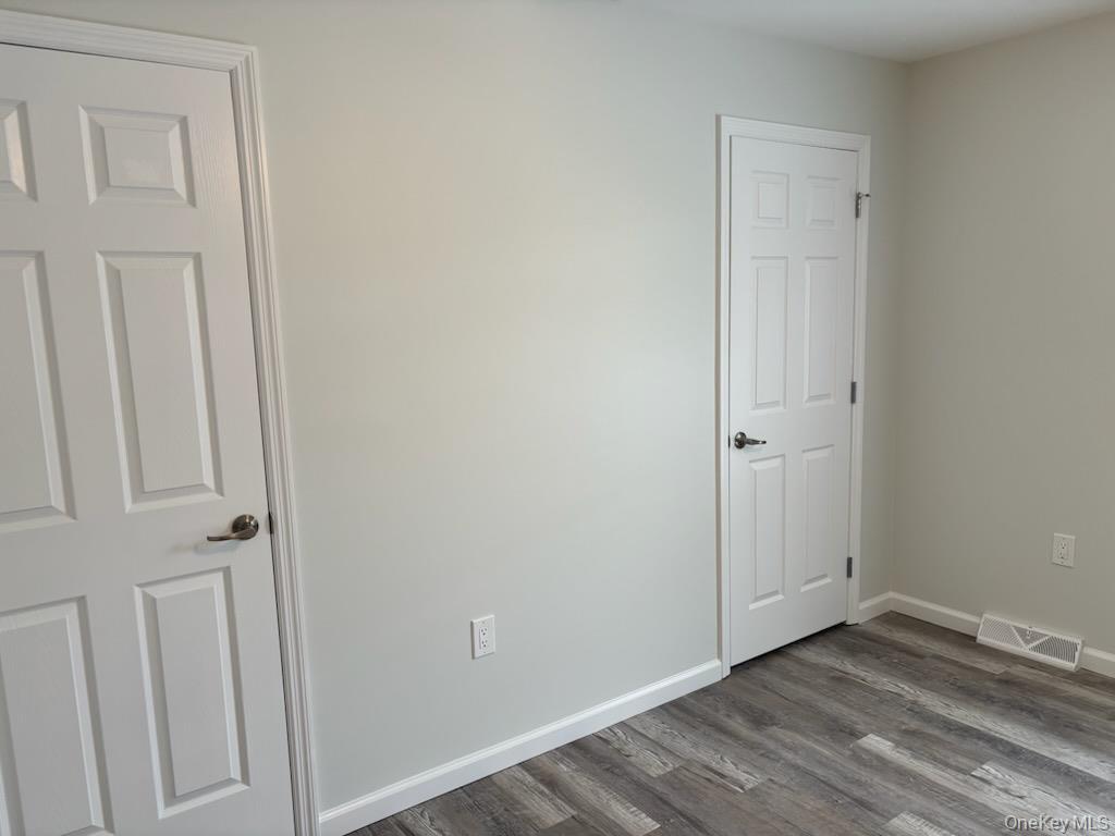 Single Family Old Country Road Suffolk County, NY 11901, MLS-993160-13