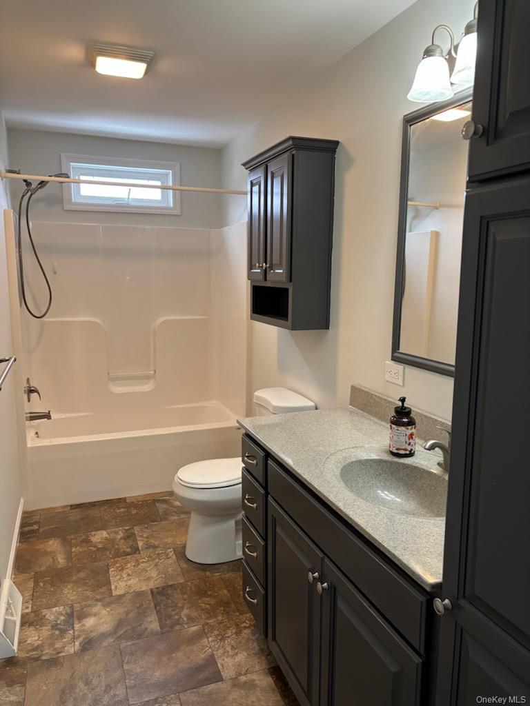 Single Family Old Country Road Suffolk County, NY 11901, MLS-993160-18