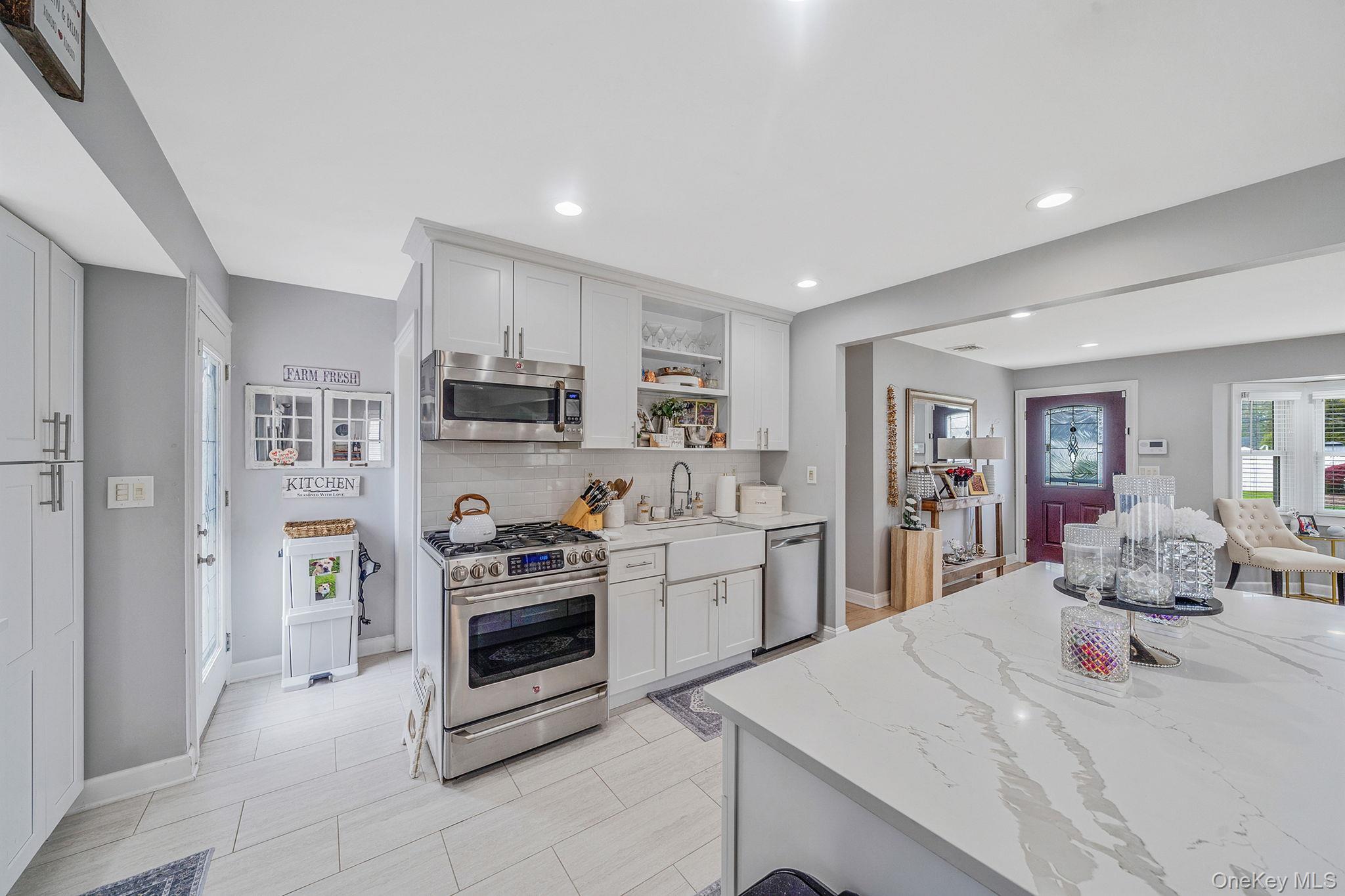 Single Family Burlington  Suffolk County, NY 11729, MLS-993183-3
