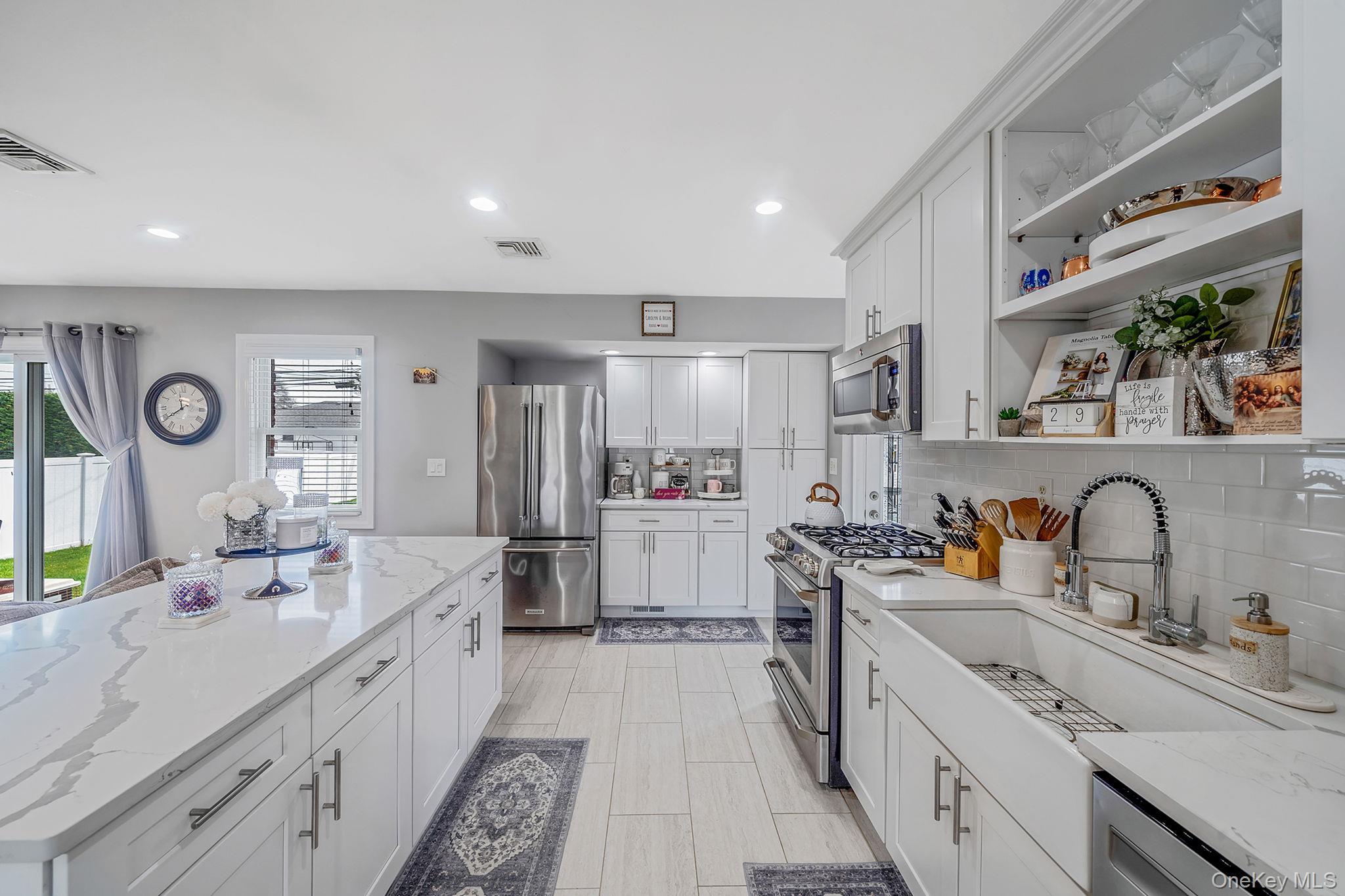 Single Family Burlington  Suffolk County, NY 11729, MLS-993183-4