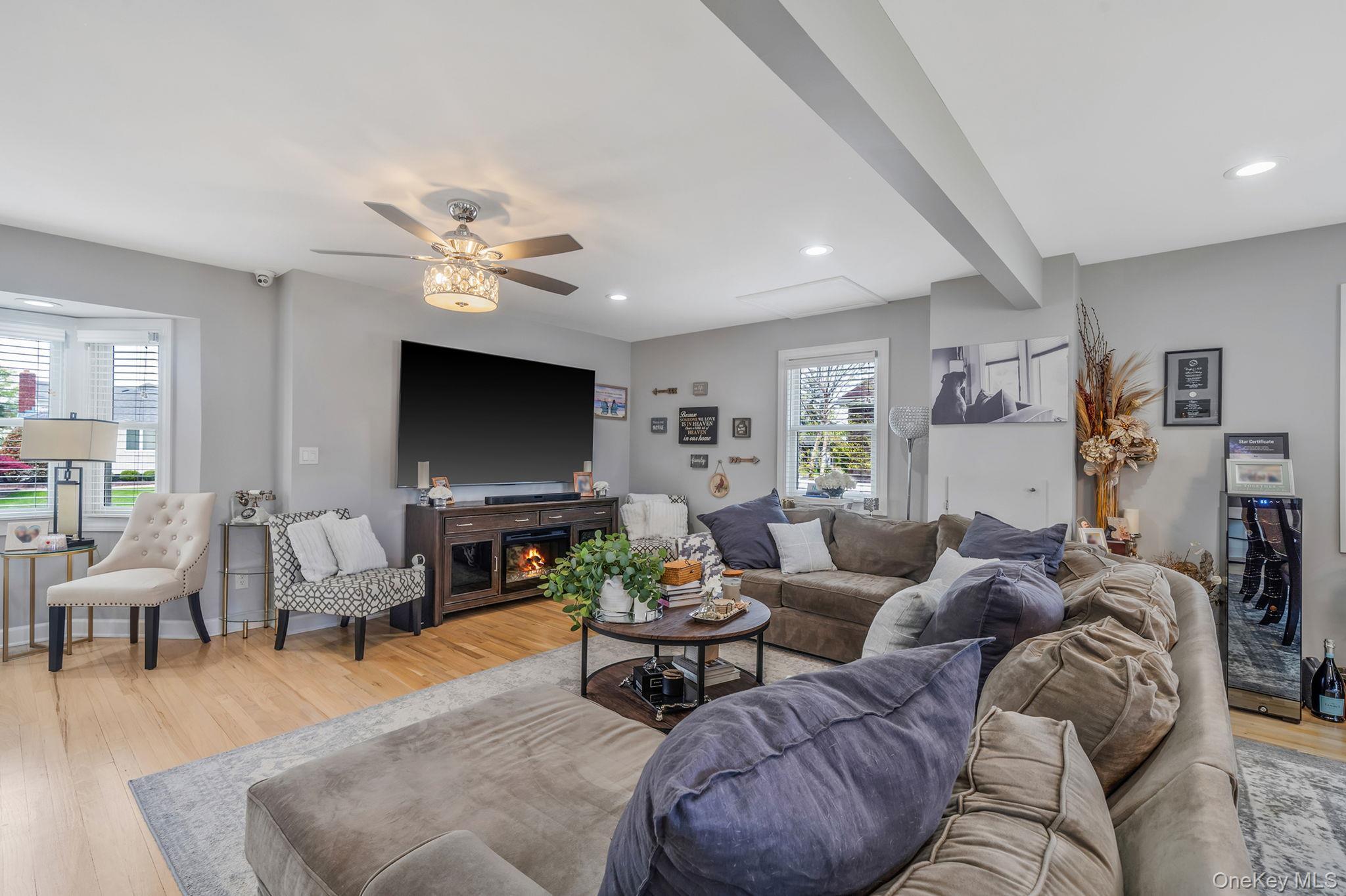 Single Family Burlington  Suffolk County, NY 11729, MLS-993183-7