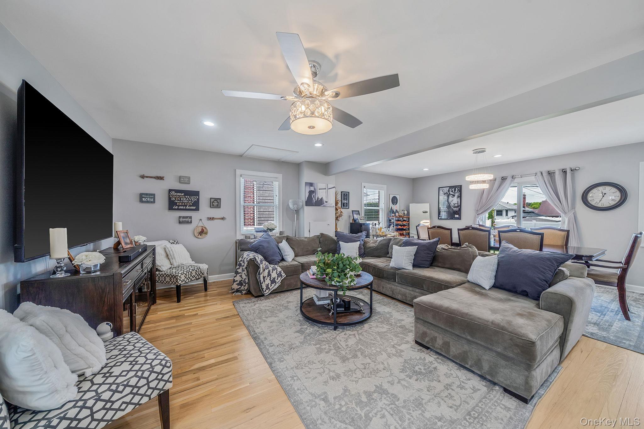 Single Family Burlington  Suffolk County, NY 11729, MLS-993183-8