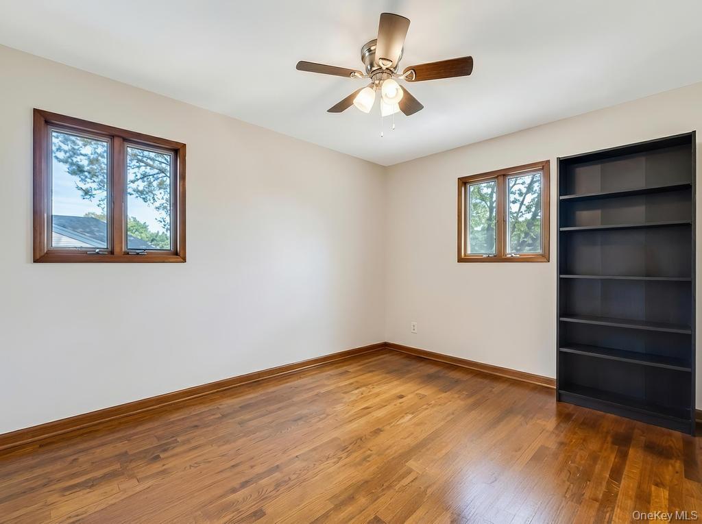 Single Family Melrose  Nassau County, NY 11580, MLS-993190-32