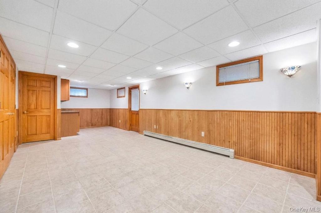Single Family Melrose  Nassau County, NY 11580, MLS-993190-39