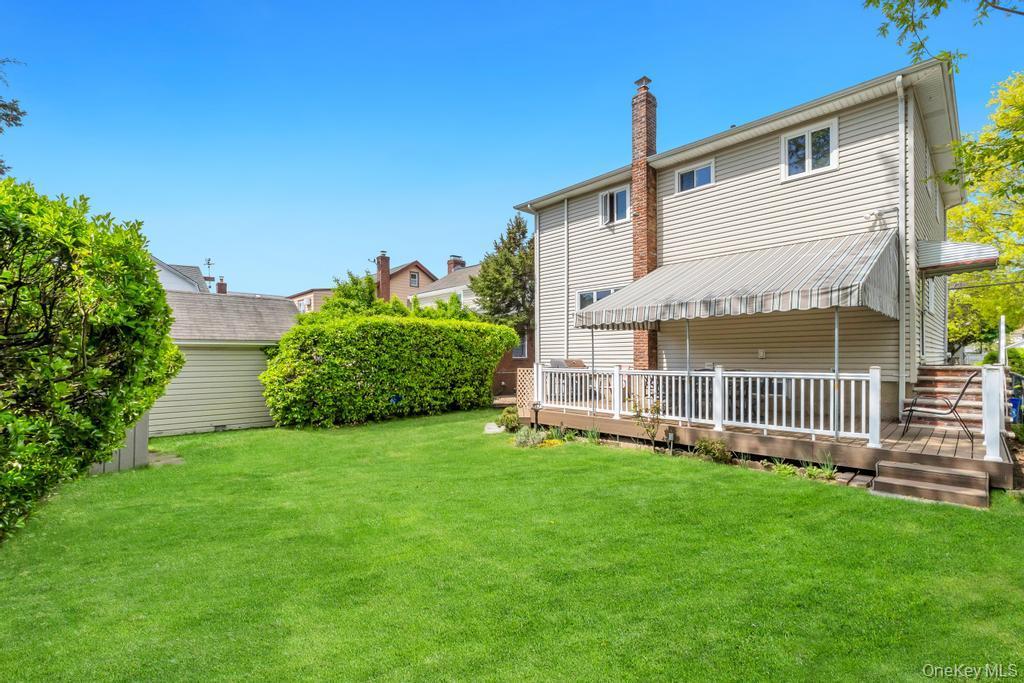 Single Family Melrose  Nassau County, NY 11580, MLS-993190-6