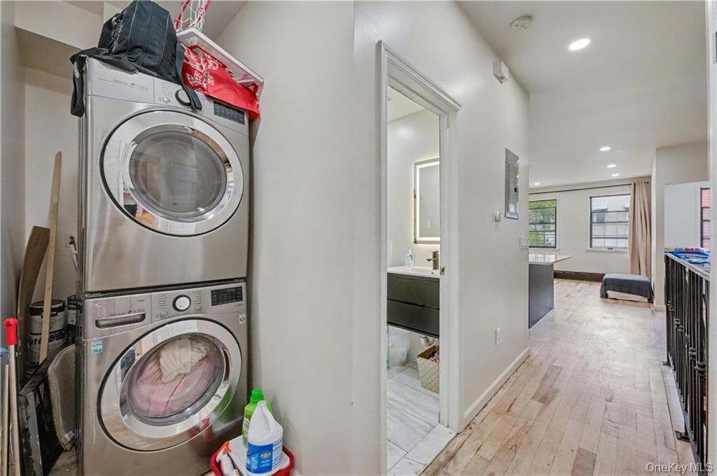 Single Family Evergreen Brooklyn, NY 11221, MLS-993194-16