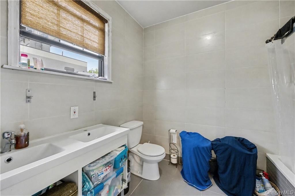 Single Family Evergreen Brooklyn, NY 11221, MLS-993194-19