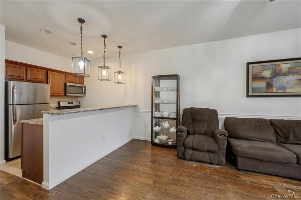 Single Family Evergreen Brooklyn, NY 11221, MLS-993194-21