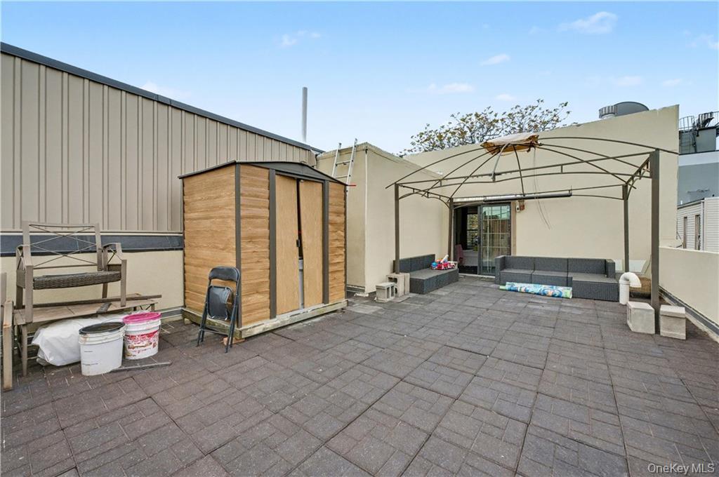 Single Family Evergreen Brooklyn, NY 11221, MLS-993194-42