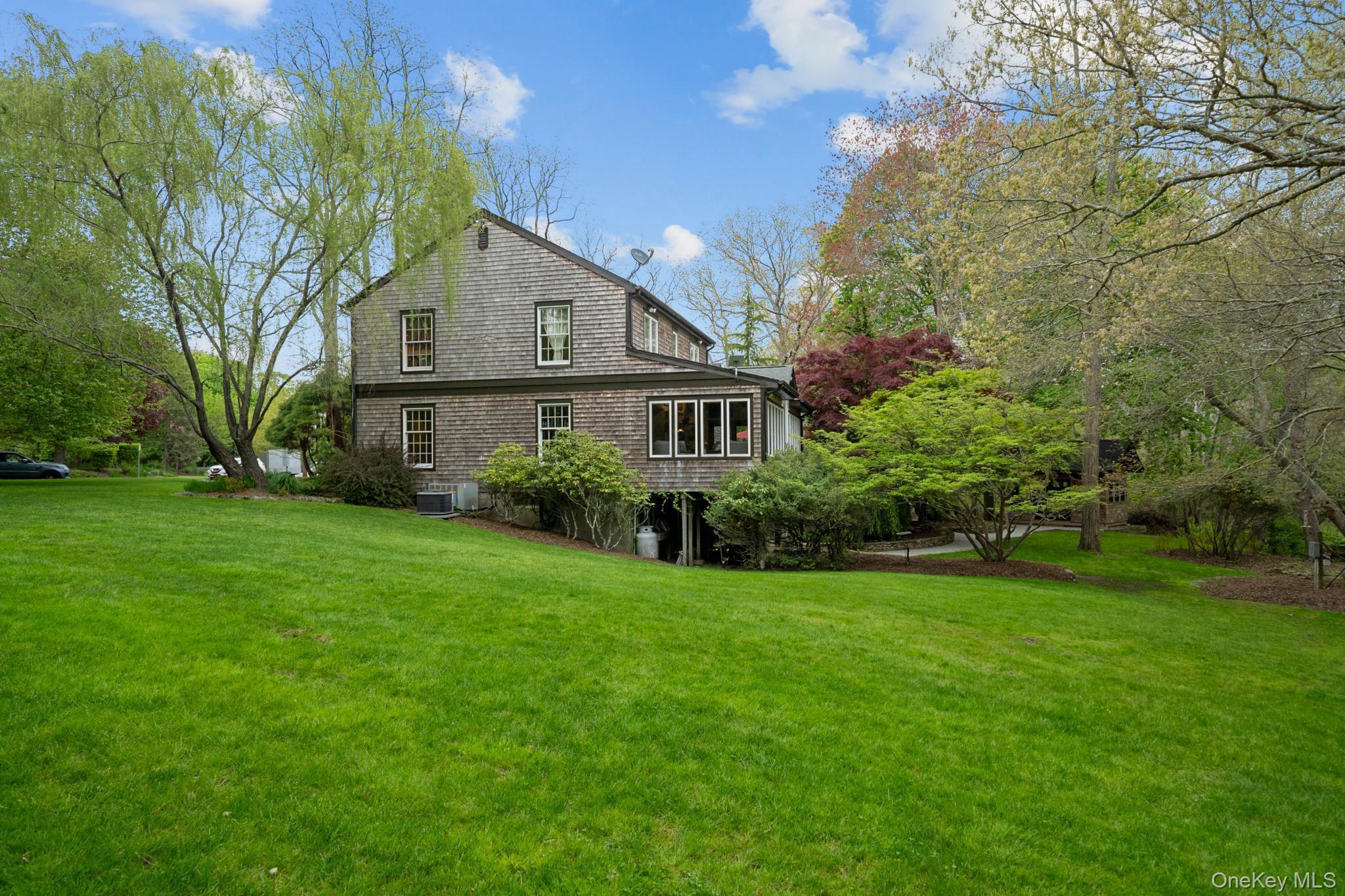 Single Family Prairie Lane Suffolk County, NY 11719, MLS-993302-26