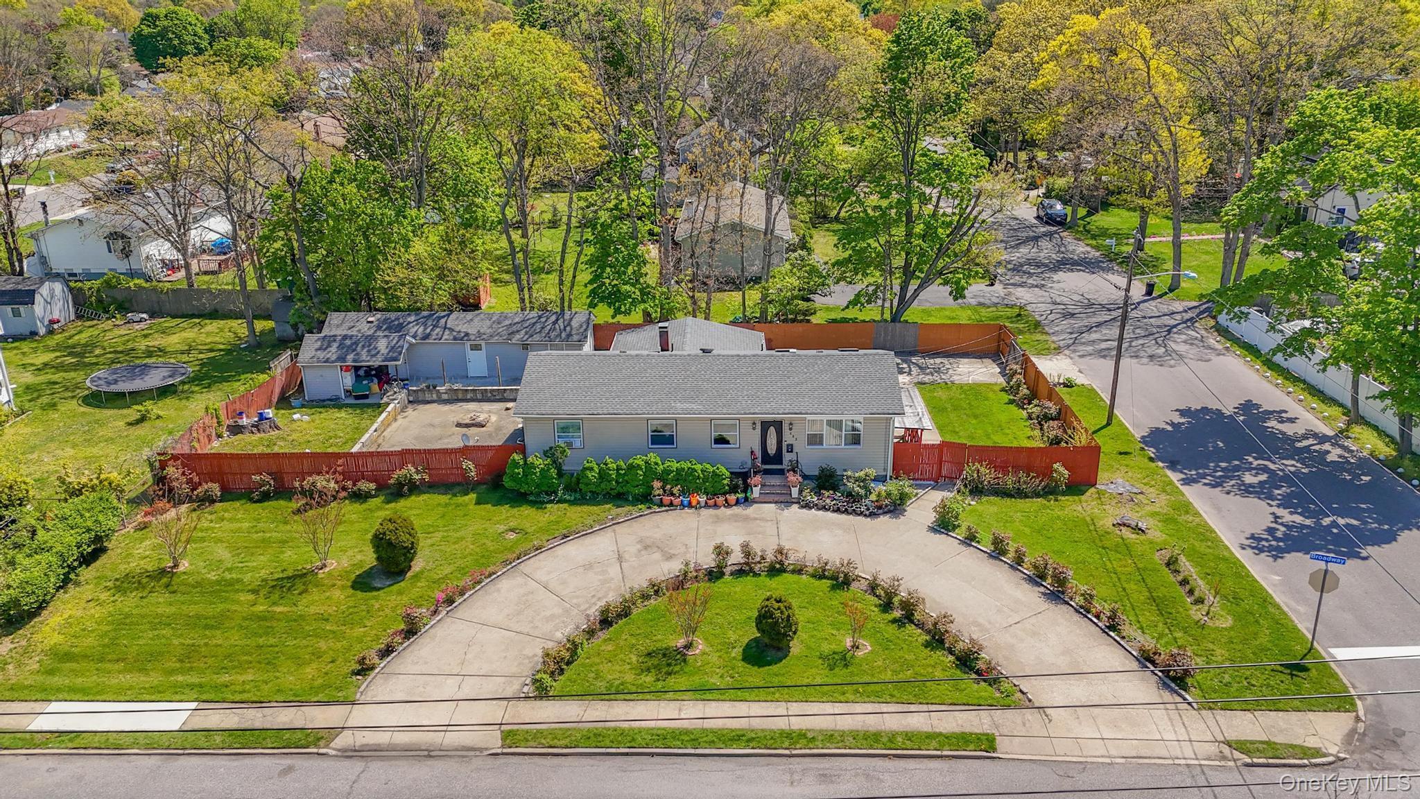 Single Family Broadway Suffolk County, NY 11717, MLS-993310-2