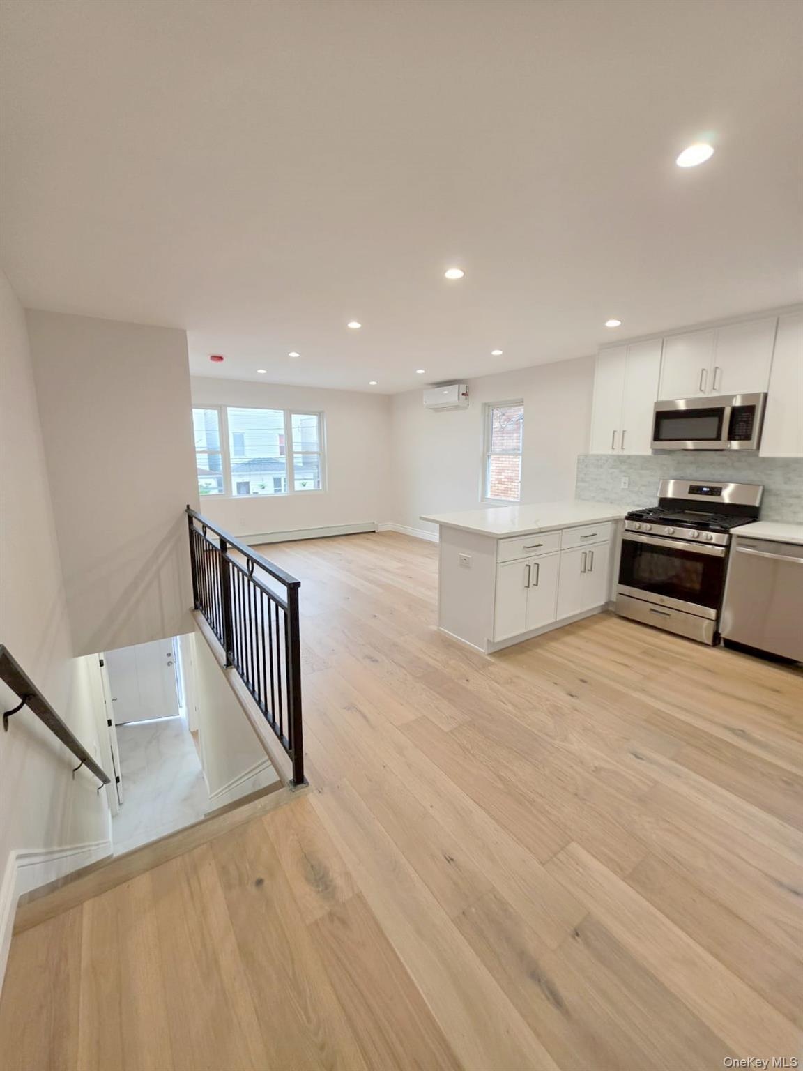 Single Family 157 Street  Queens, NY 11433, MLS-993313-10