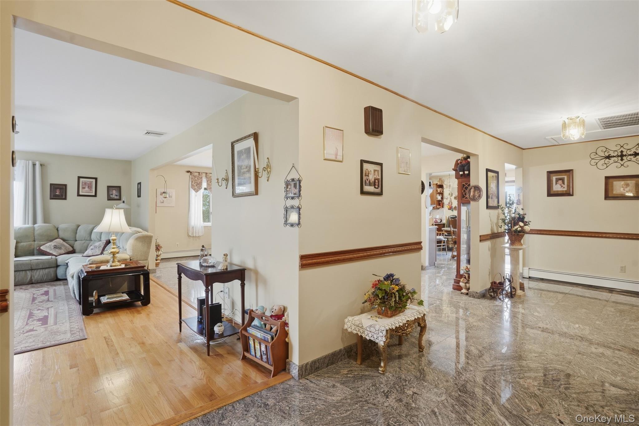 Single Family Wallkill Orange County, NY 12586, MLS-993319-13
