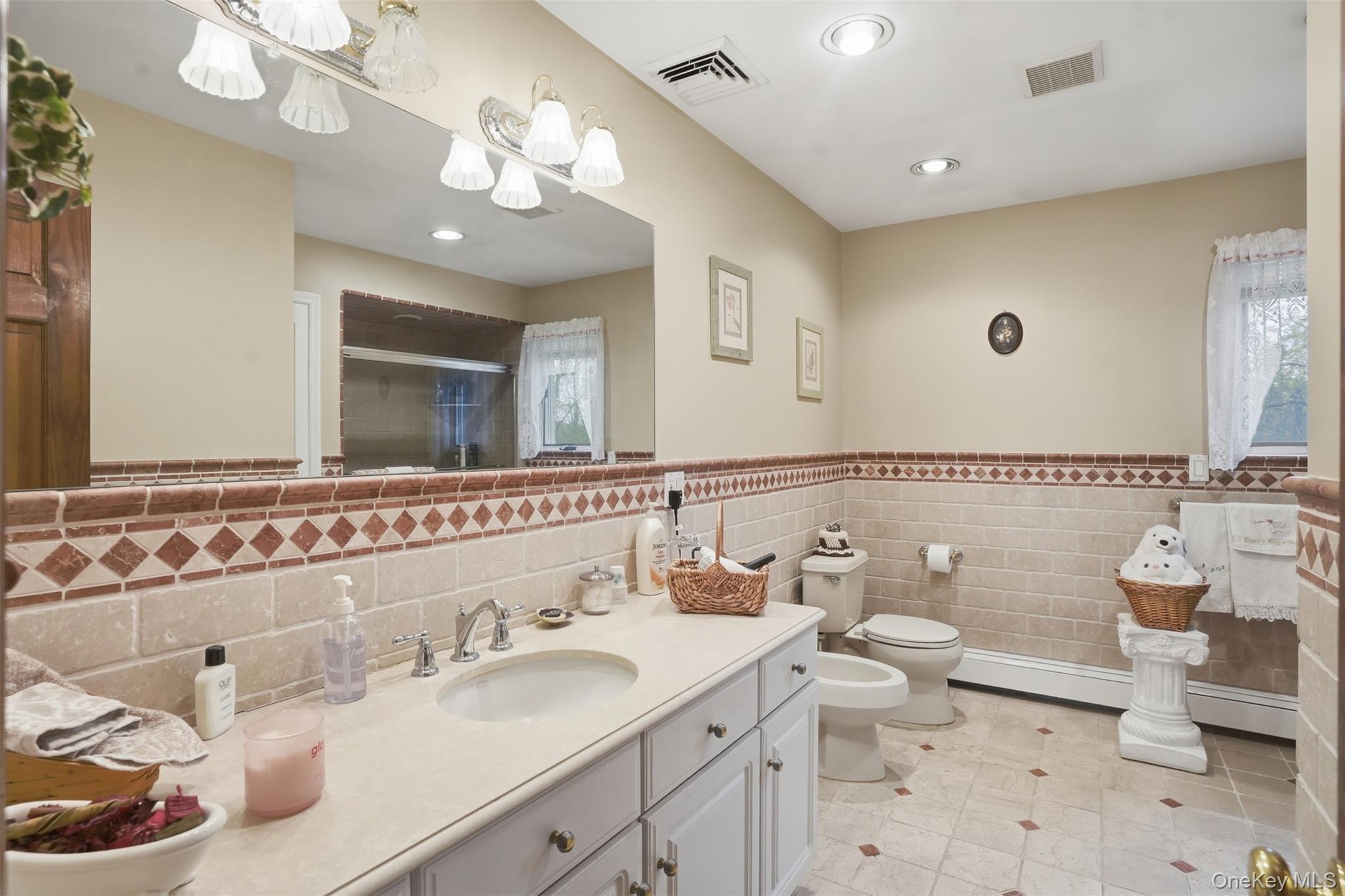 Single Family Wallkill Orange County, NY 12586, MLS-993319-27