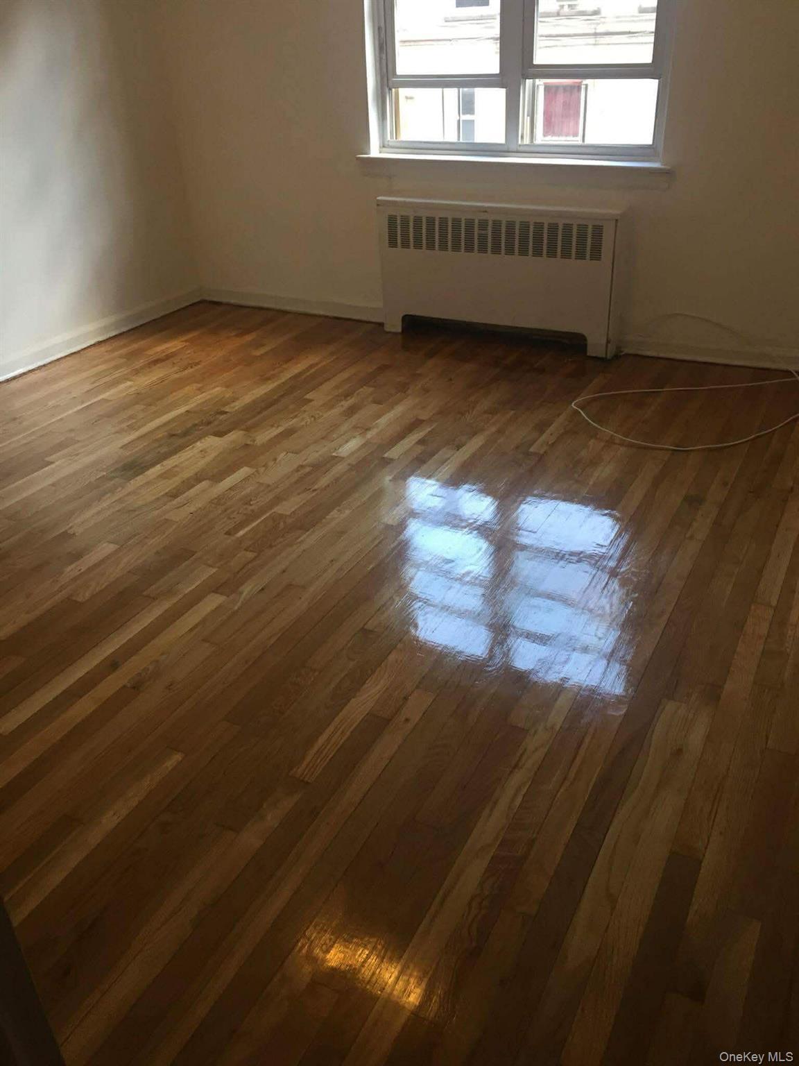 Apartment 233rd Bronx, NY 10466, MLS-993334-2