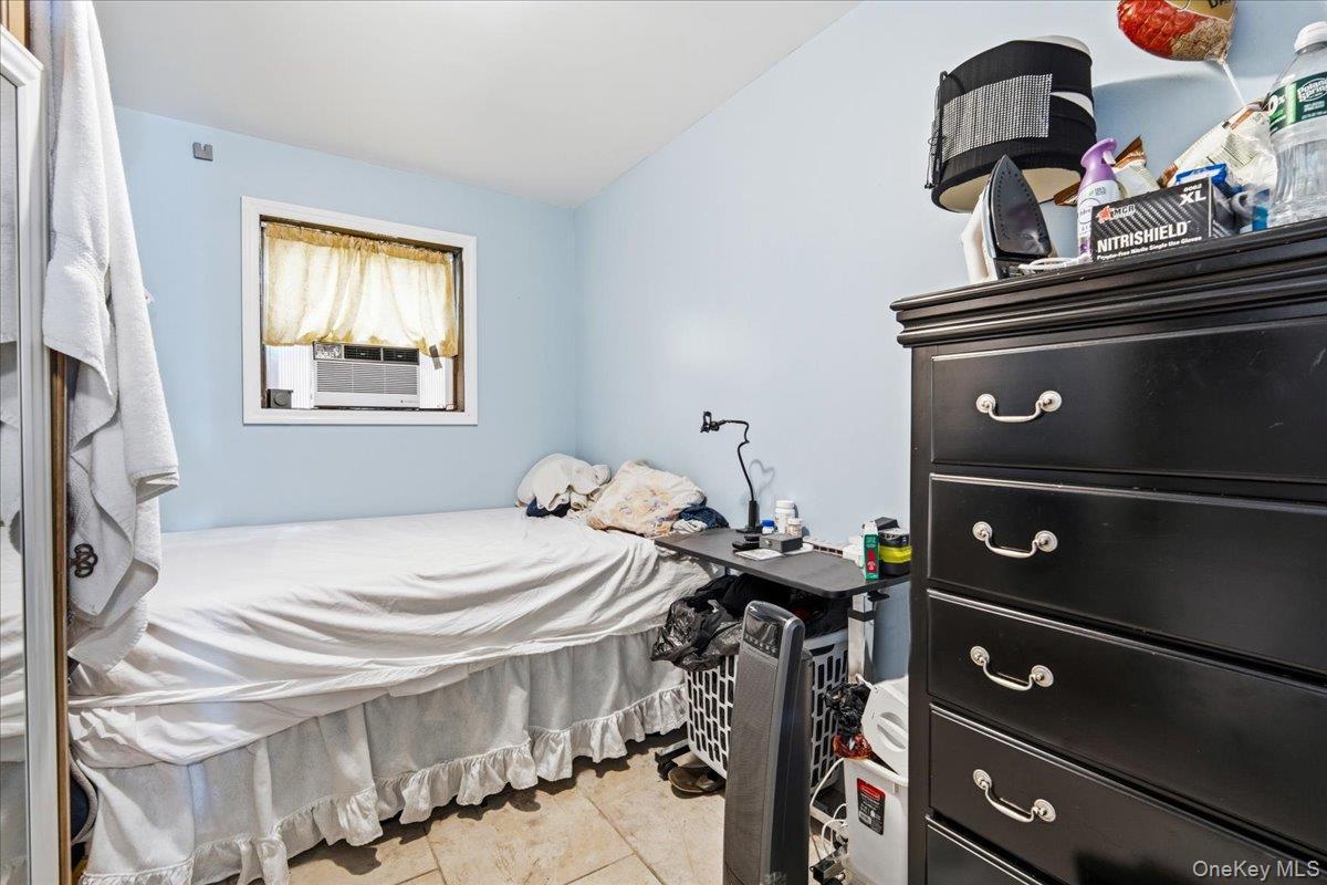 Single Family 164th  Queens, NY 11414, MLS-993357-17