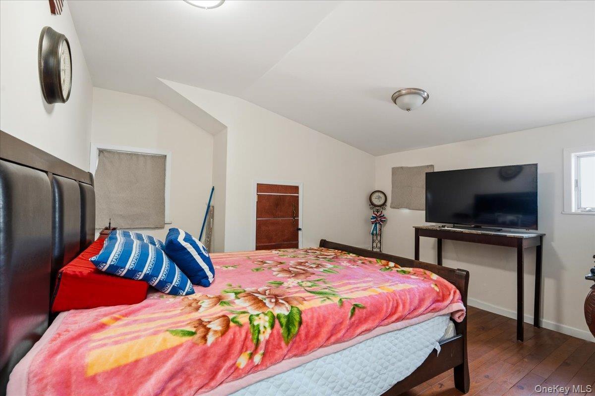 Single Family 164th  Queens, NY 11414, MLS-993357-22
