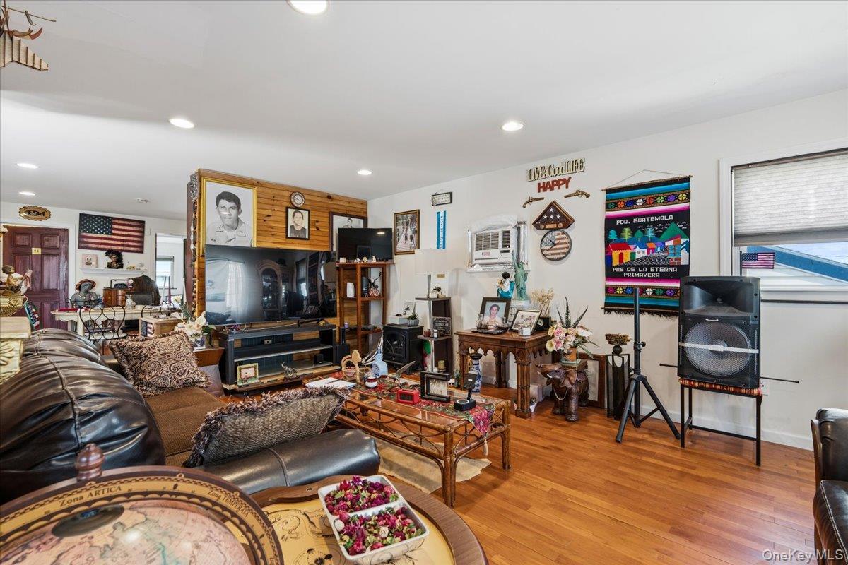 Single Family 164th  Queens, NY 11414, MLS-993357-24