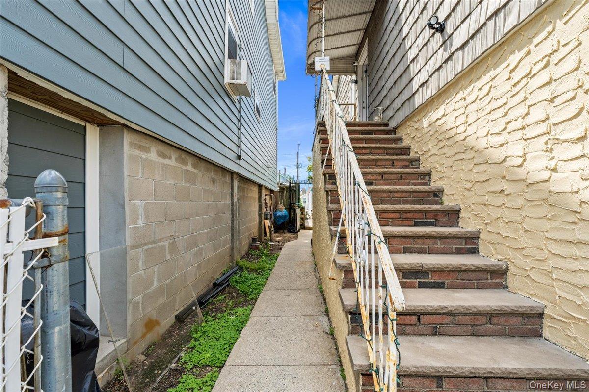 Single Family 164th  Queens, NY 11414, MLS-993357-7