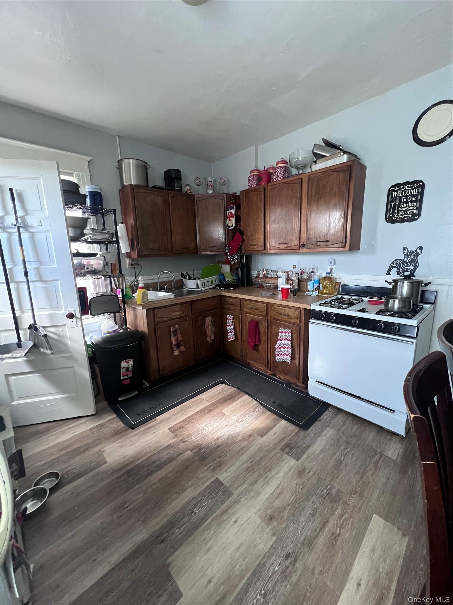Single Family May Dutchess County, NY 12603, MLS-993433-10