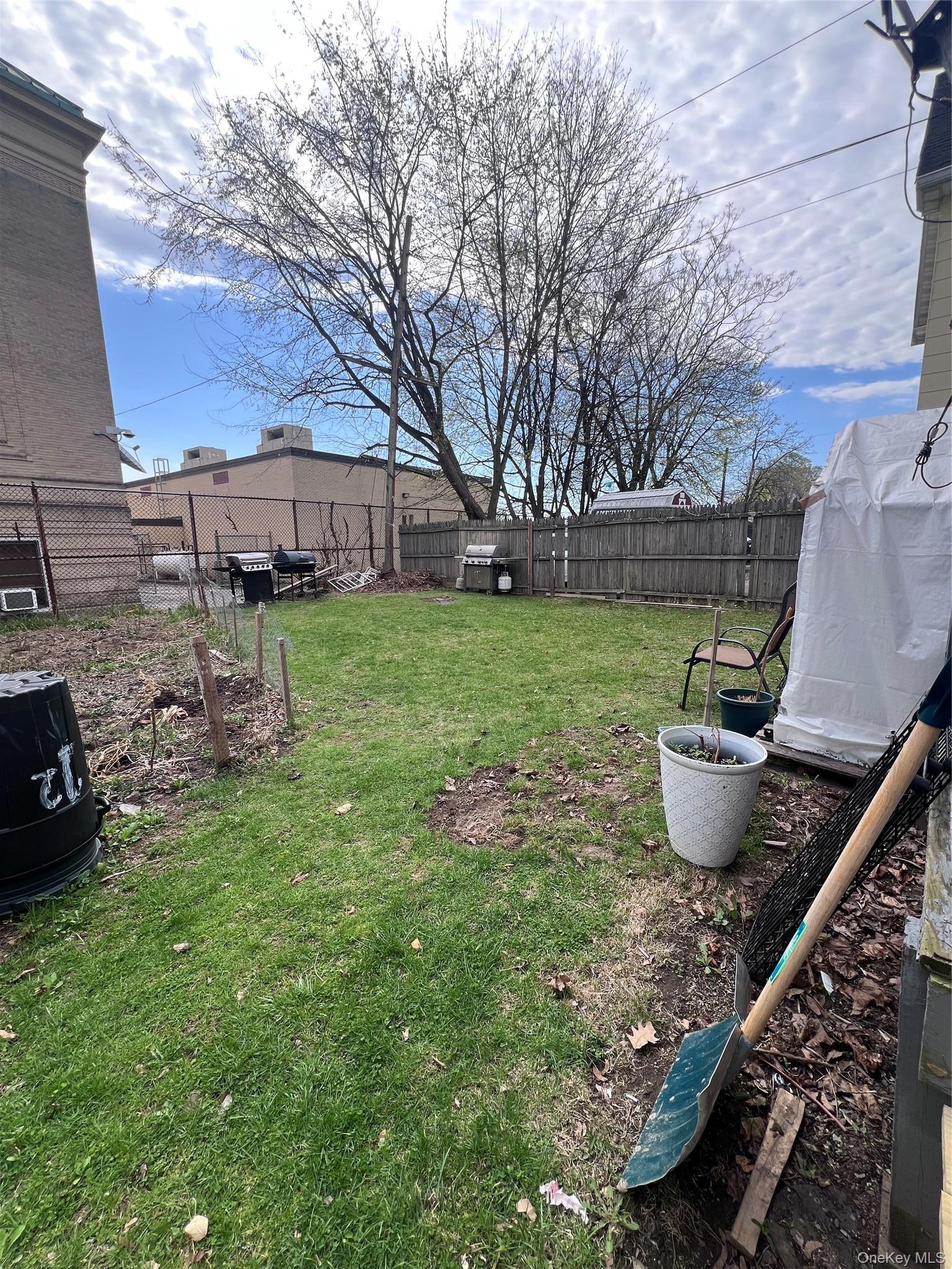 Single Family May Dutchess County, NY 12603, MLS-993433-12