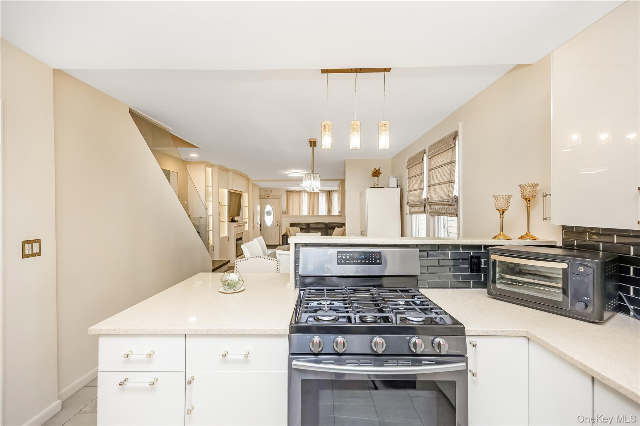 Single Family 60th Queens, NY 11378, MLS-993476-17