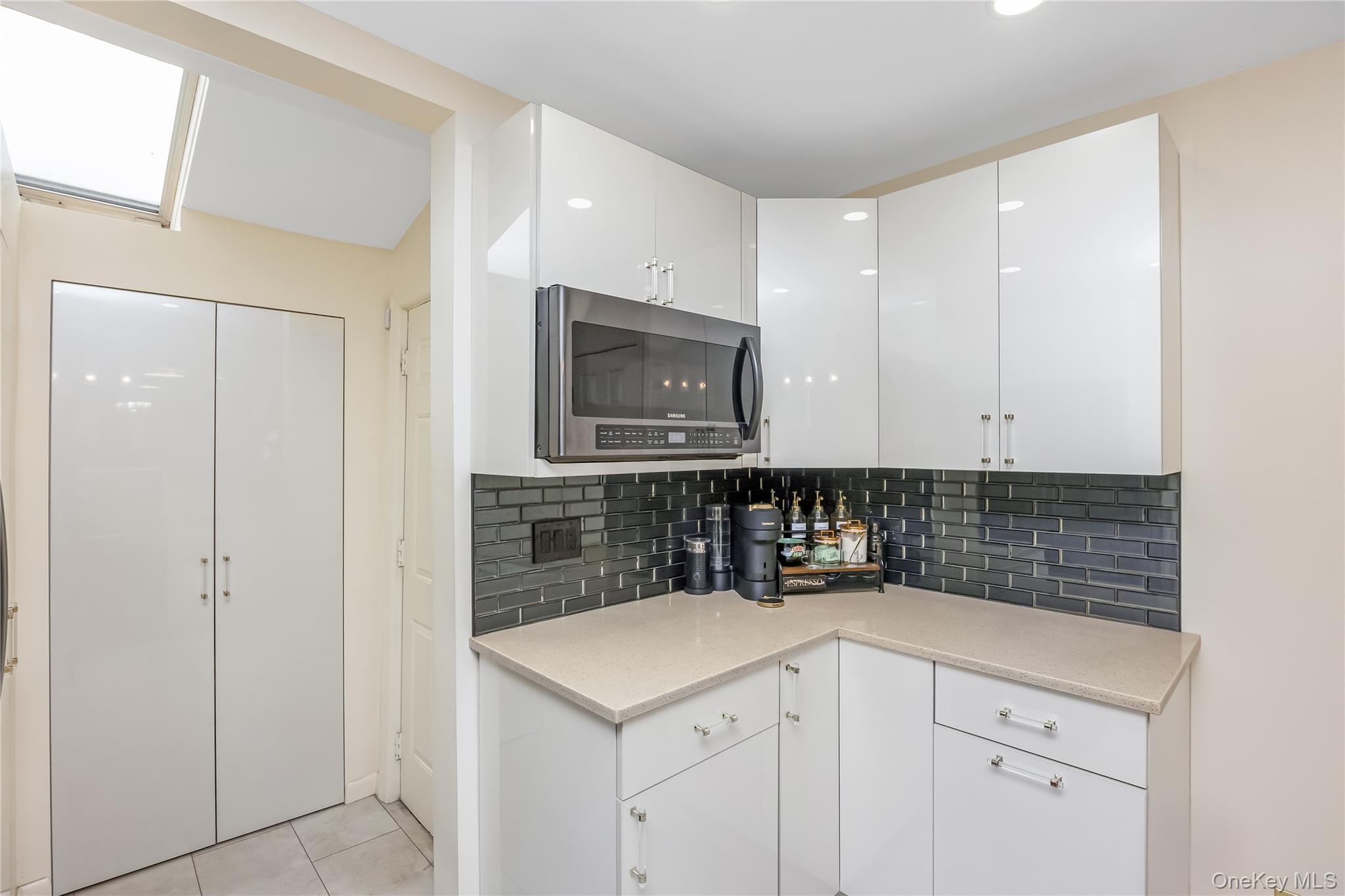 Single Family 60th Queens, NY 11378, MLS-993476-20