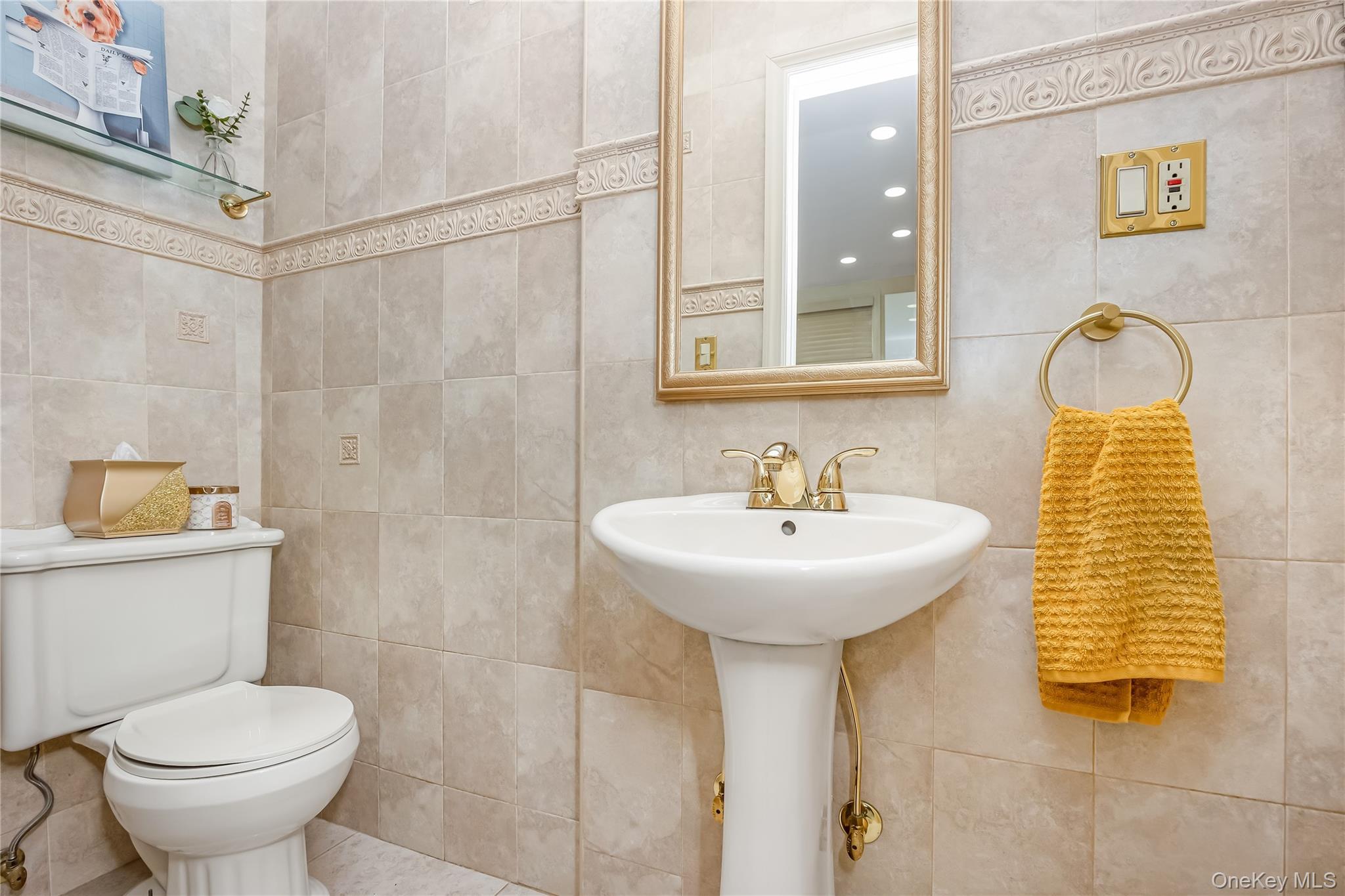 Single Family 60th Queens, NY 11378, MLS-993476-21