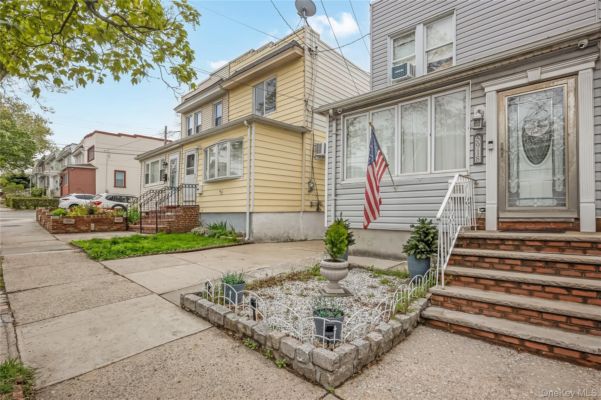 Single Family 60th Queens, NY 11378, MLS-993476-4