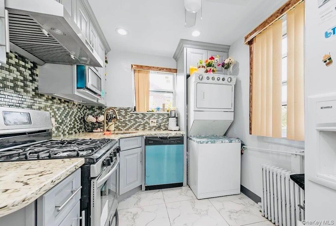 Apartment 77 Queens, NY 11426, MLS-993499-2