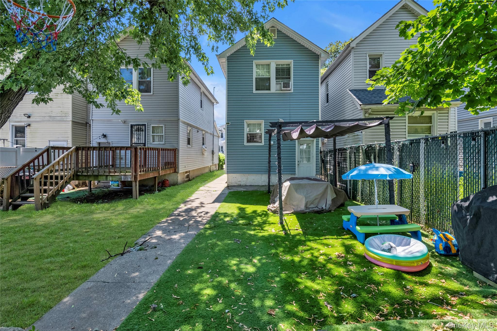Single Family Glassboro Queens, NY 11435, MLS-993505-13