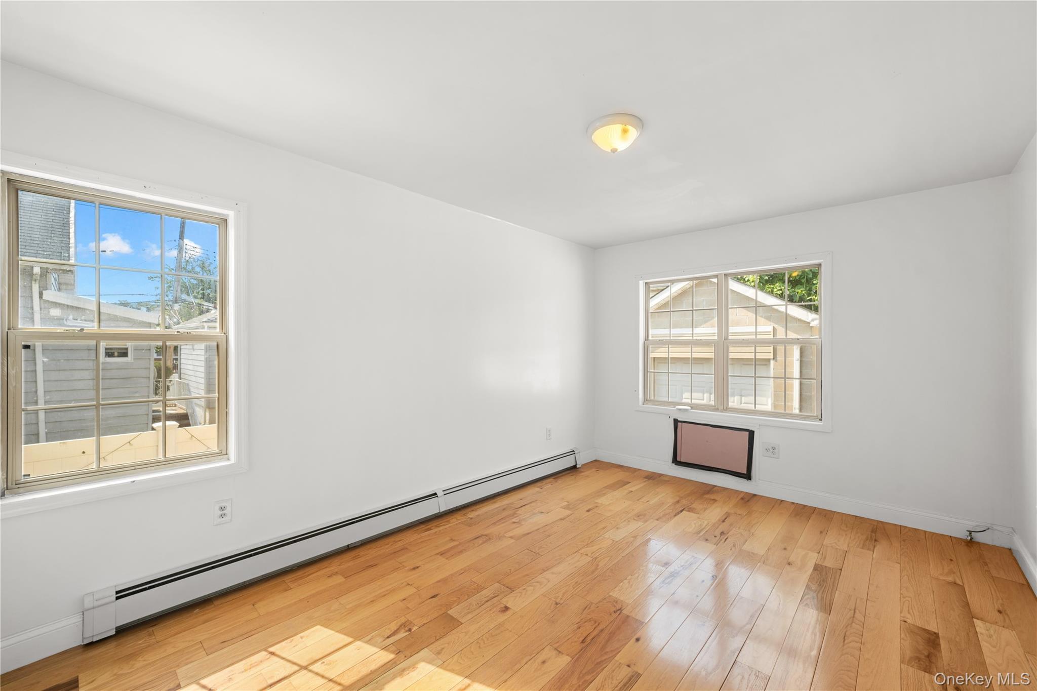 Single Family 146th Avenue Queens, NY 11413, MLS-993524-10