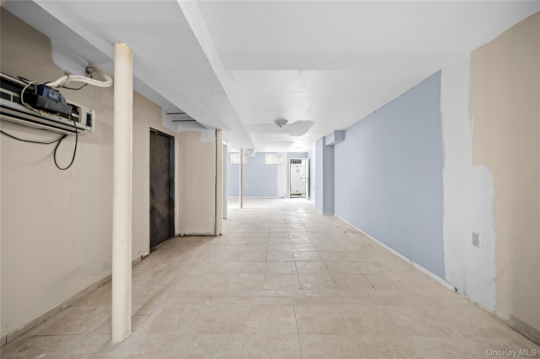 Single Family 146th Avenue Queens, NY 11413, MLS-993524-21