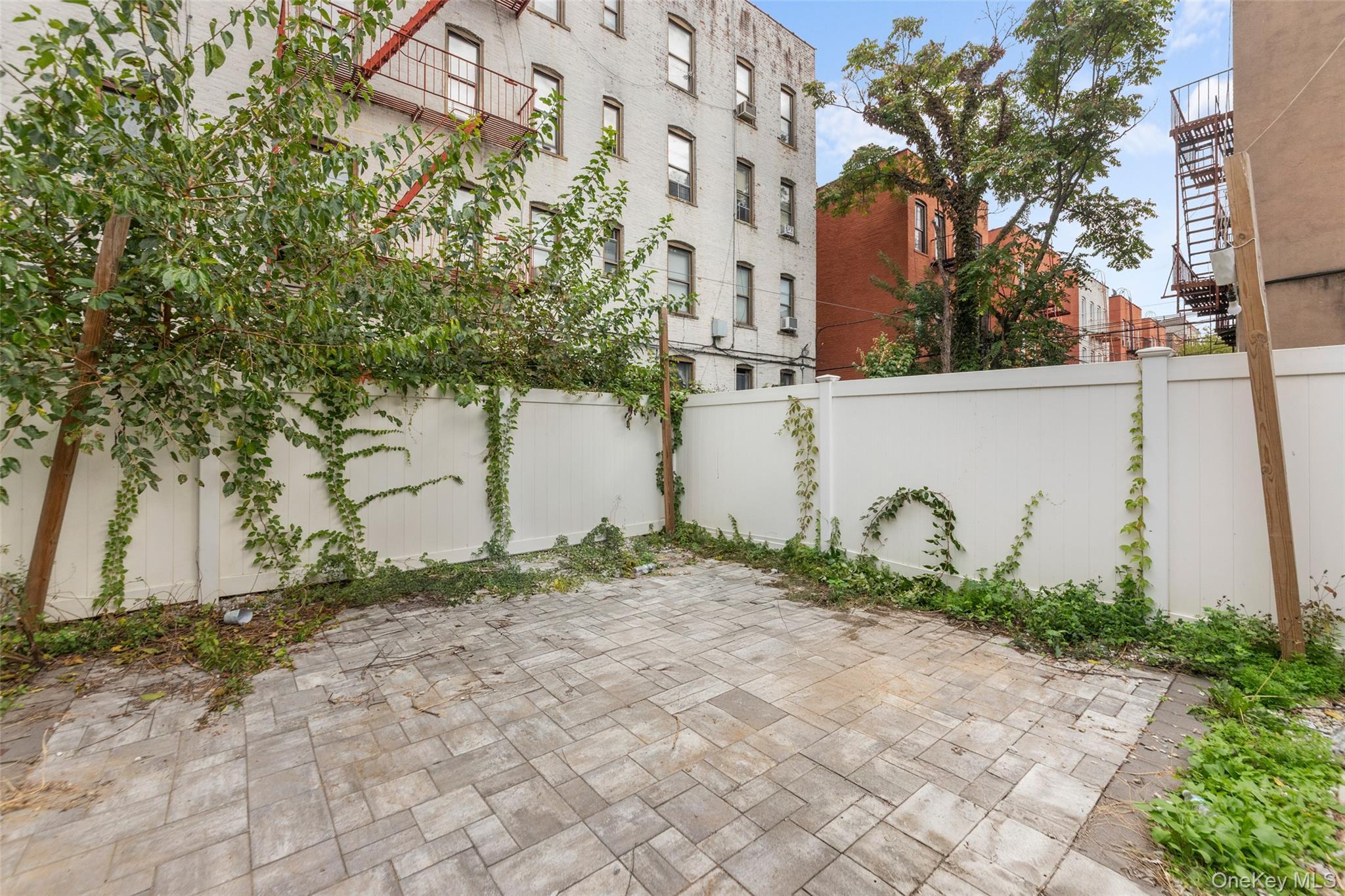 Single Family 93rd  Brooklyn, NY 11212, MLS-993544-8
