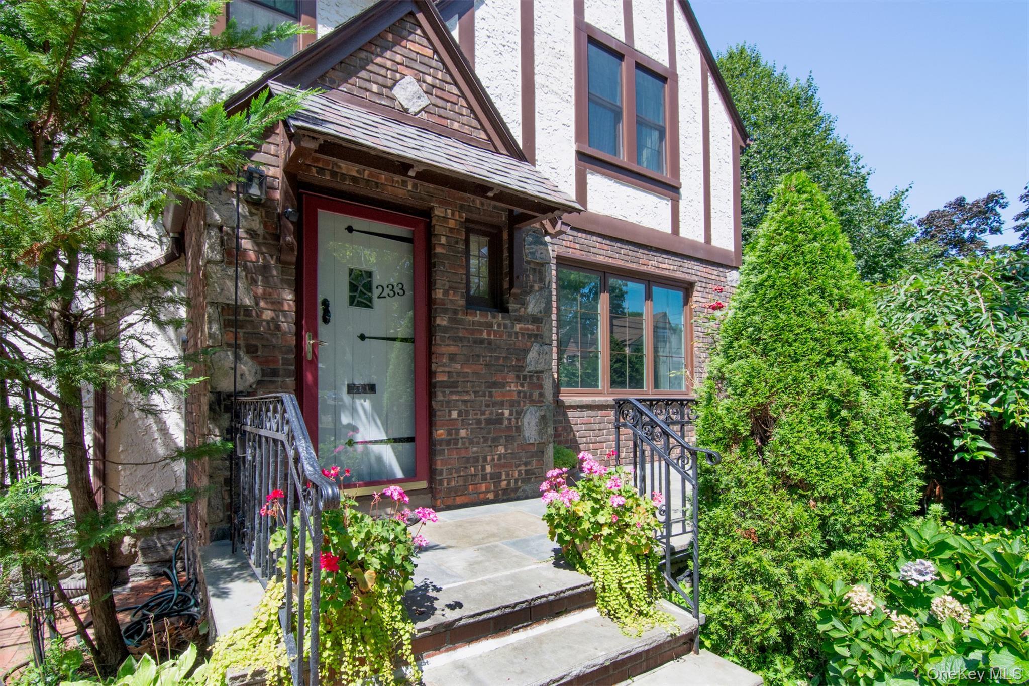 Single Family Kneeland Avenue Westchester County, NY 10705, MLS-993557-3