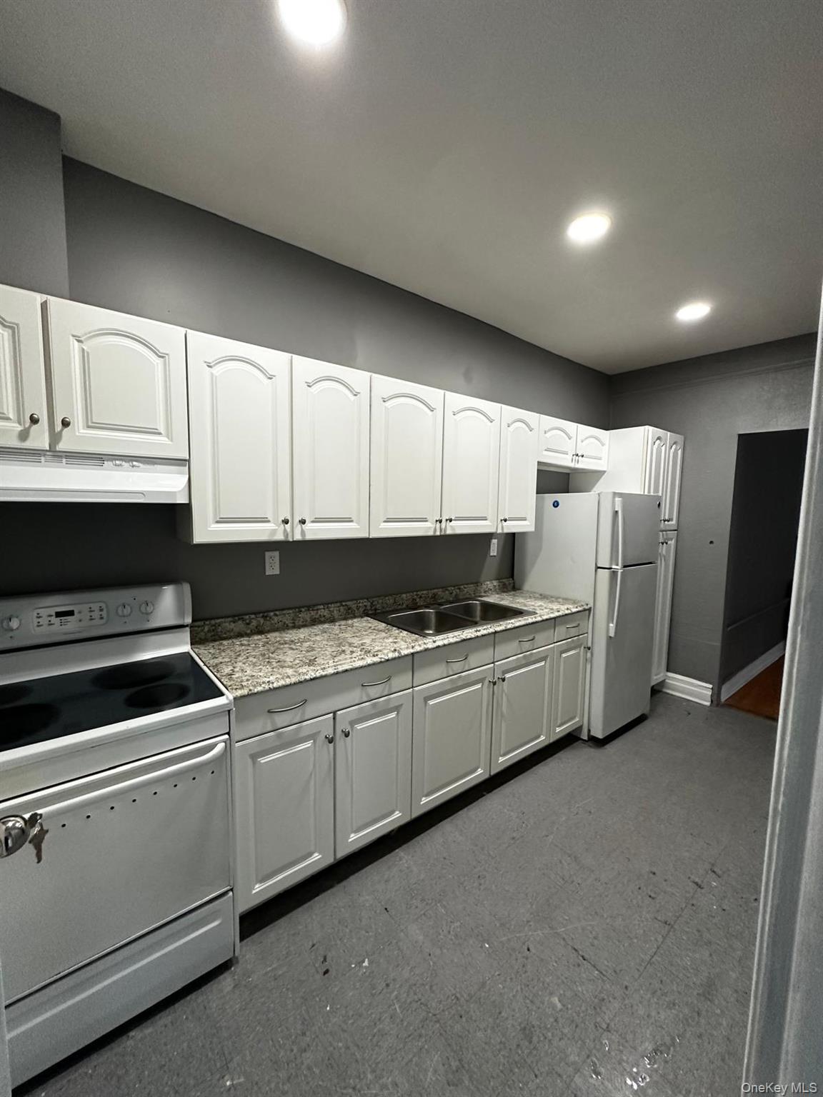 Single Family Holland  Bronx, NY 10467, MLS-993580-17