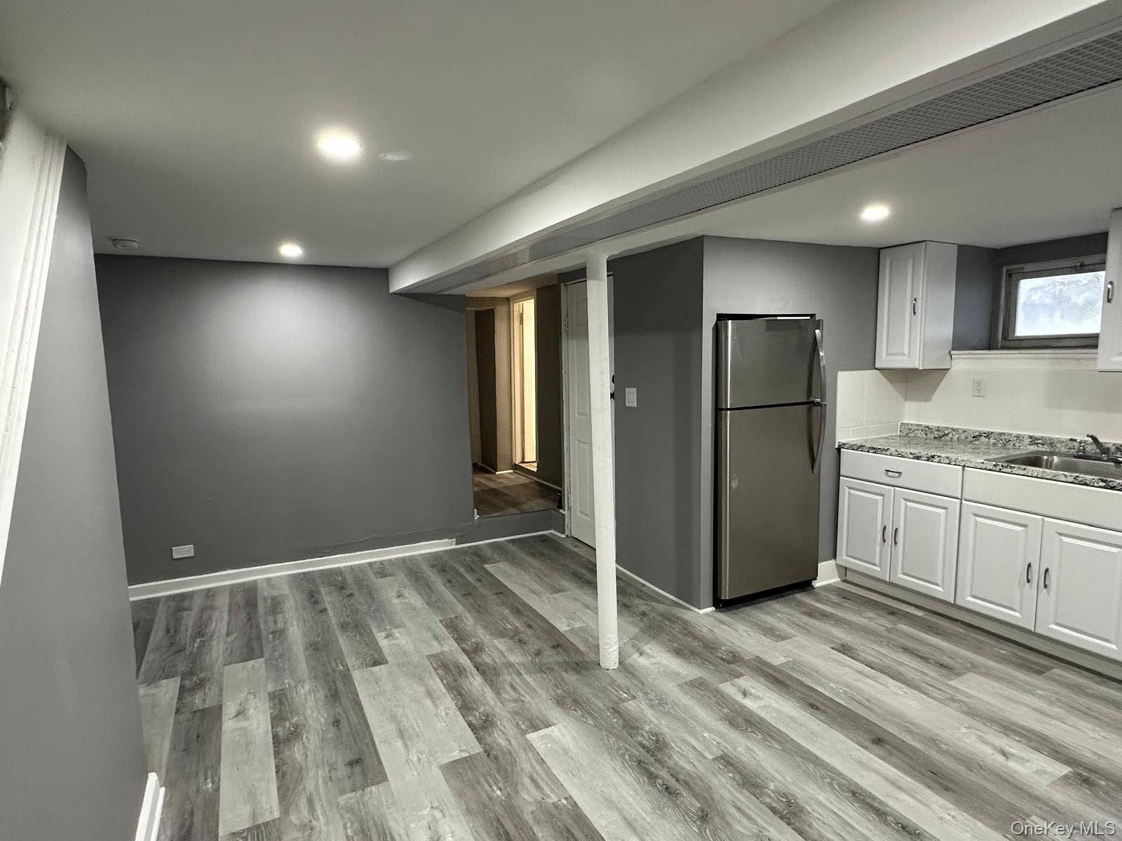 Single Family Holland  Bronx, NY 10467, MLS-993580-6