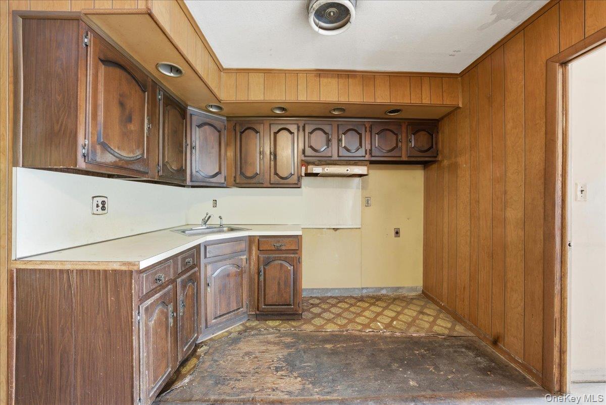 Single Family 222nd  Bronx, NY 10469, MLS-993625-12