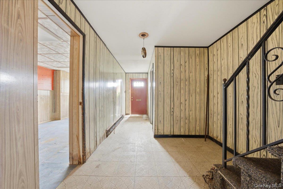 Single Family 222nd  Bronx, NY 10469, MLS-993625-5