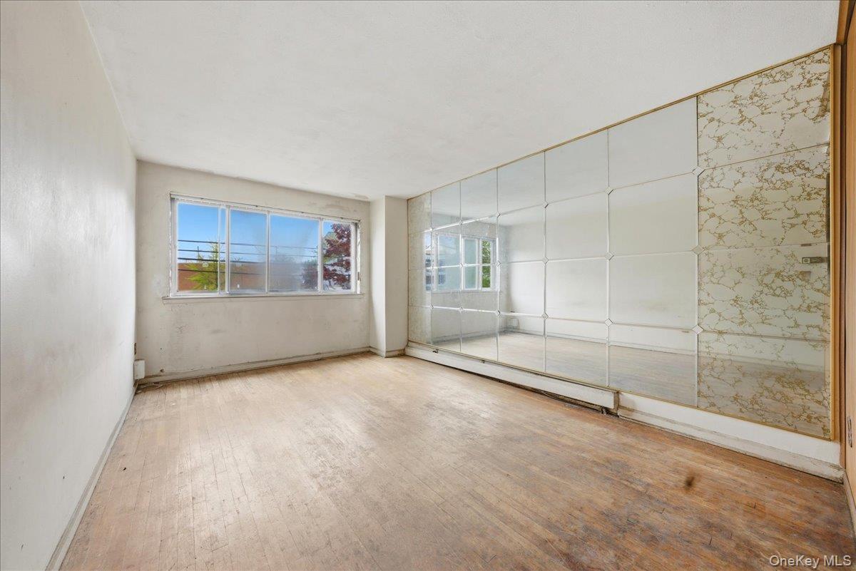 Single Family 222nd  Bronx, NY 10469, MLS-993625-6